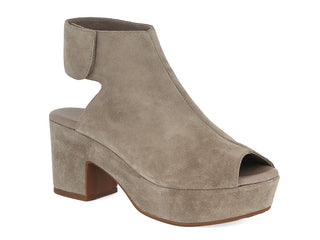 Gabby Wedge