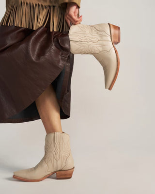 The Lynn Cream Cowhide