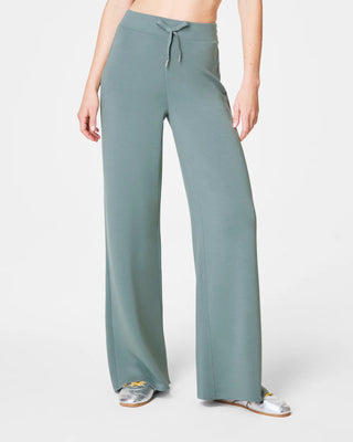 AirEssentials Wide Leg Pant