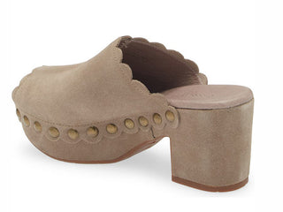 Genessis Wedge